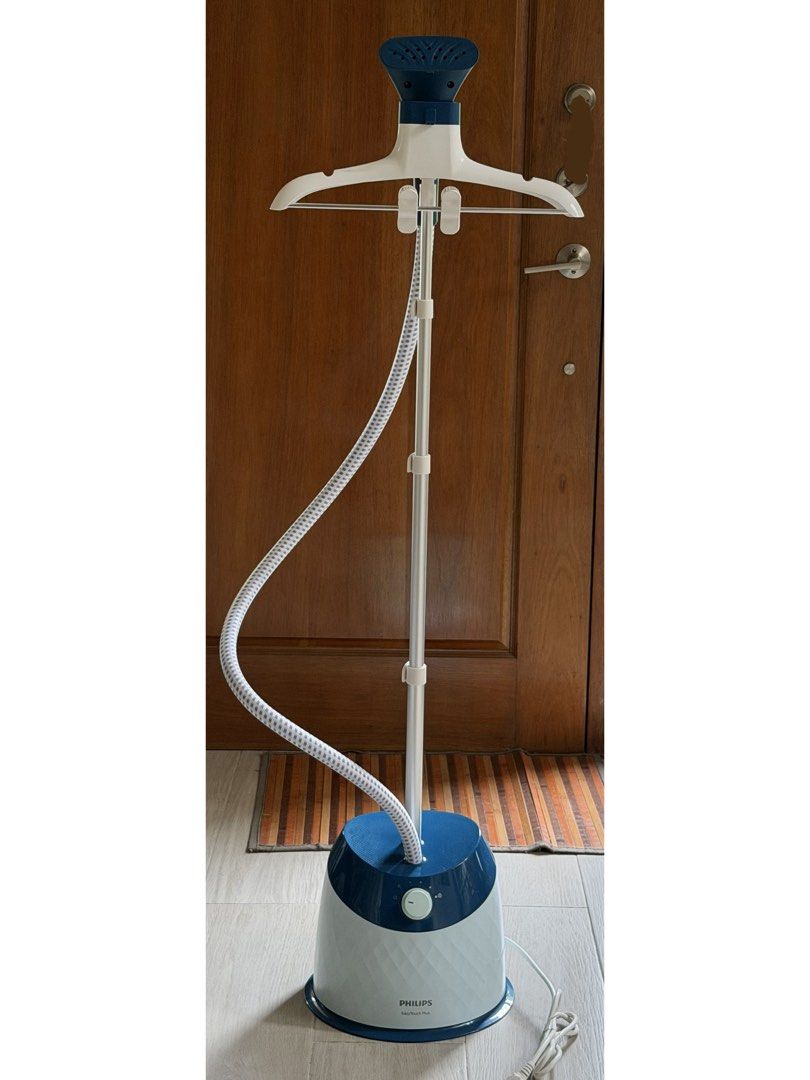 Philips Garment Steamer - GC518 1600W (Category: Irons & Steamers) located in Manila. Submitted by cecereads (Listing ID 1456651672, Image 2). Description: PHILIPS GARMENT STEAMER!!! Never used. Brand New to Like New (Attempted to use it once but didnt push through). COMPLETE WITH BOX Original price at Php 9,000.00; bought April 2023 ONLY ISSUE: due to storage and humidity situation; there’s a rusting in the metal of the clip in the hanger part**