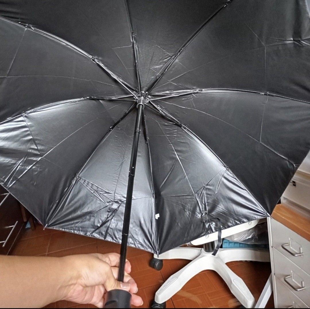 Pink and Black Foldable Umbrella (Category: Umbrellas) located in Quezon City. Submitted by an.marie (Listing ID 1426792463, Image 3). Description: colors avail: pink, black .