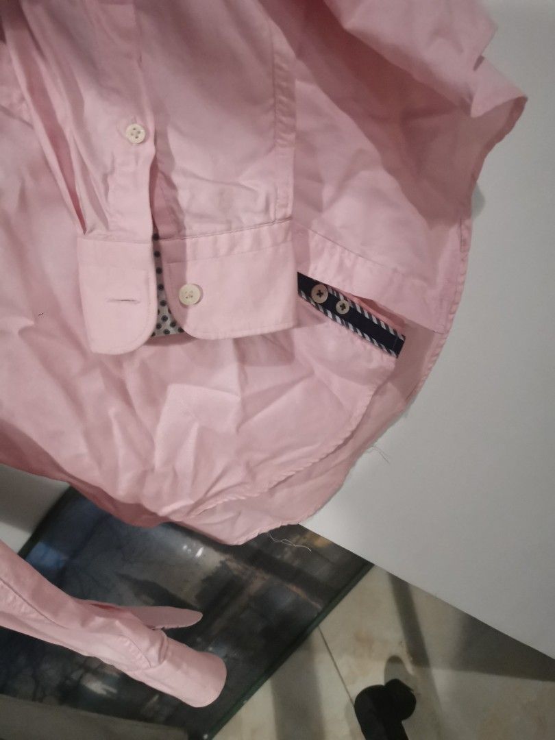 Pink Long Sleeve Button Up Shirt (Category: Formal Shirts) located in Manila. Submitted by hb1118 (Listing ID 1456751298, Image 3). Description: - Pink long sleeve shirt - Button-up front - Features a nice patterned detail on the inside collar and cuffs - Dress shirt style - Ideal for smart casual wear large slim.