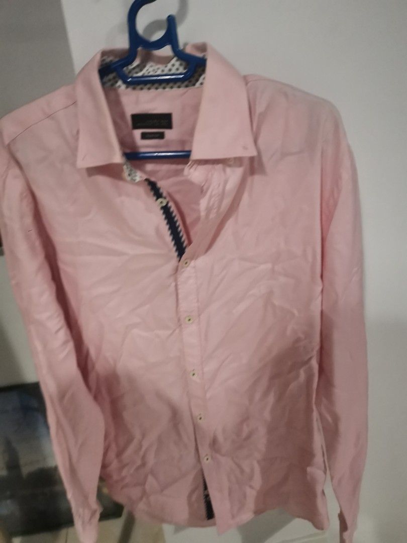 Pink Long Sleeve Button Up Shirt (Category: Formal Shirts) located in Manila. Submitted by hb1118 (Listing ID 1456751298, Image 1). Description: - Pink long sleeve shirt - Button-up front - Features a nice patterned detail on the inside collar and cuffs - Dress shirt style - Ideal for smart casual wear large slim.