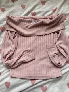 (Category: ) located in . Submitted by sg.prelovedclothesnstuffs (Listing ID 1456613037, Image 1). Description: .