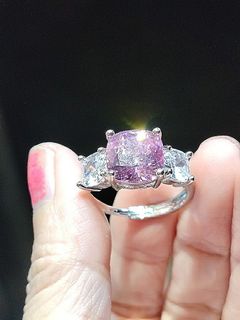 (Category: ) located in . Submitted by vellesboutiqueandmore (Listing ID 1456718147, Image 1). Description: .