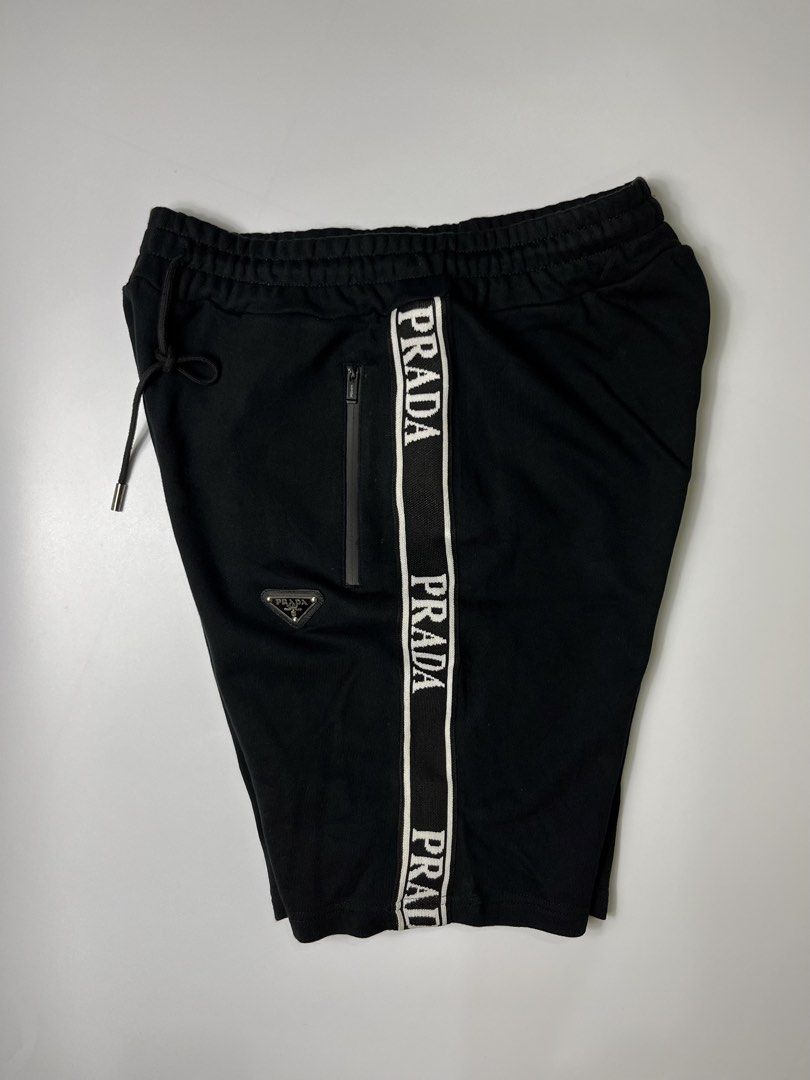 Prada (Category: Shorts) located in Roxas City. Submitted by anamaria12997 (Listing ID 1456715521, Image 3). Description: Size on tag: XS W 28-34 L 20 Color rate 10/10 Good as new Open for refund po pag meron faded part yung item.