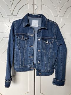 (Category: ) located in . Submitted by ccprelovedclothes (Listing ID 1456677131, Image 1). Description: .