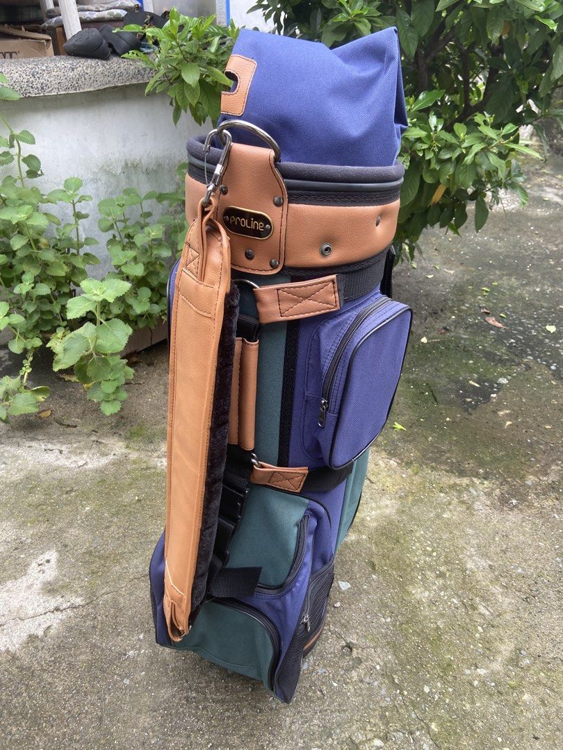 Proline Golf Bag (Category: Golf) located in Paranaque City. Submitted by mentally12yrsold (Listing ID 1456631599, Image 2). Description: Vintage Proline Golf Bag (Purple & Green) RFS: Decluttering.