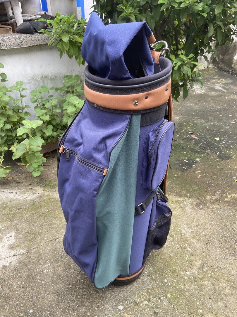 Proline Golf Bag (Category: Golf) located in Paranaque City. Submitted by mentally12yrsold (Listing ID 1456631599, Image 3). Description: Vintage Proline Golf Bag (Purple & Green) RFS: Decluttering.