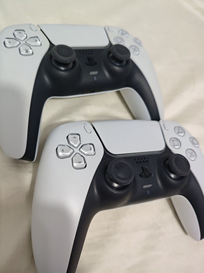 PS5 CONTROLLER (Category: Controllers) located in Cavite. Submitted by brimstore (Listing ID 1456614760, Image 3). Description: NO ISSUE PICK UP AT IMUS OR VIA LALAMOVE TNX.