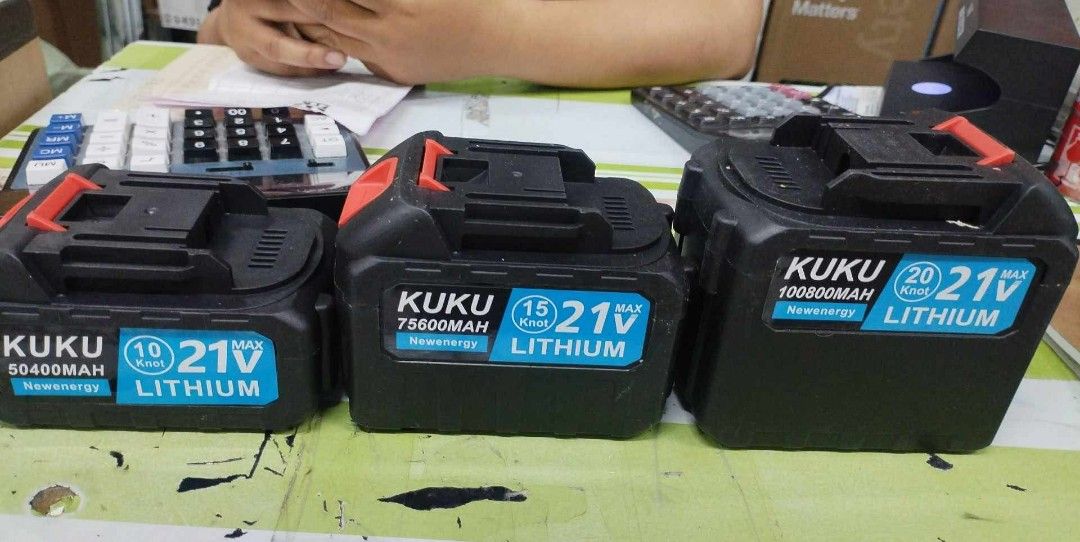 Rechargeable battery (Category: Batteries & Chargers) located in Manila. Submitted by yzcartph (Listing ID 1456678749, Image 2). Description: 50400mah 10knot 650 100800mah 20knot 890 151200mah 30knot 1290.