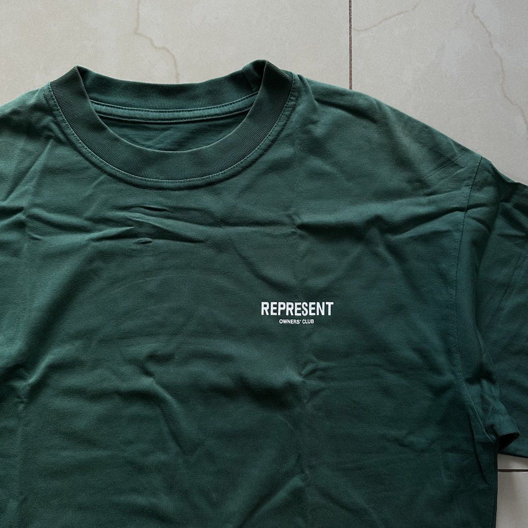 Represent Tee (Category: Tshirts & Polo Shirts ) located in San Mateo. Submitted by notmhico (Listing ID 1456669236, Image 3). Description: Represent Tee dimes length: 29 width: 20.5.