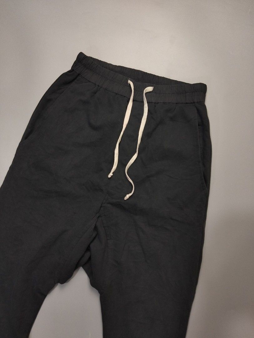 rick owens jogger pants (Category: Joggers) located in Bulacan. Submitted by recycloth_ (Listing ID 1456606829, Image 2). Description: rick owens jogger pants size on tag 48 waistline : 28-32 Length : 38" great condition no flaws hmu!.