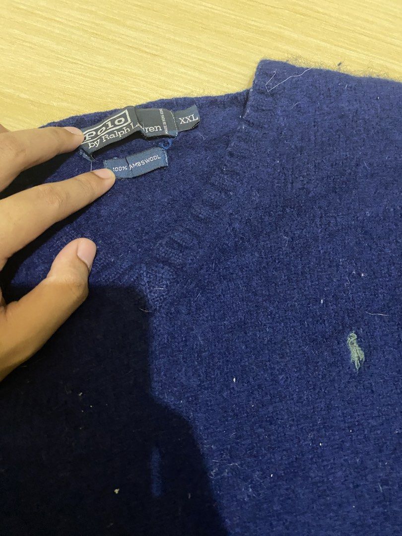 RL KNITTED PULLOVER (UNISEX) (Category: Coats, Jackets and Outerwear) located in Taguig. Submitted by 9vicious_ (Listing ID 1456725460, Image 3). Description: issue: may small pinhole sa likod 399🏷️ 20x20 taguig loc for more details just pm me!.