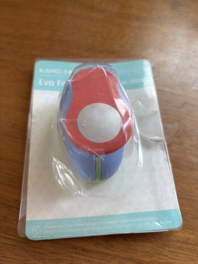 Round puncher (Category: Craft Supplies & Tools) located in Manila. Submitted by kloe03 (Listing ID 1456615928, Image 3). Description: I just bought it on shoppe. What you see is what you get. I never used it inopen lang para macheck ko kung okay.