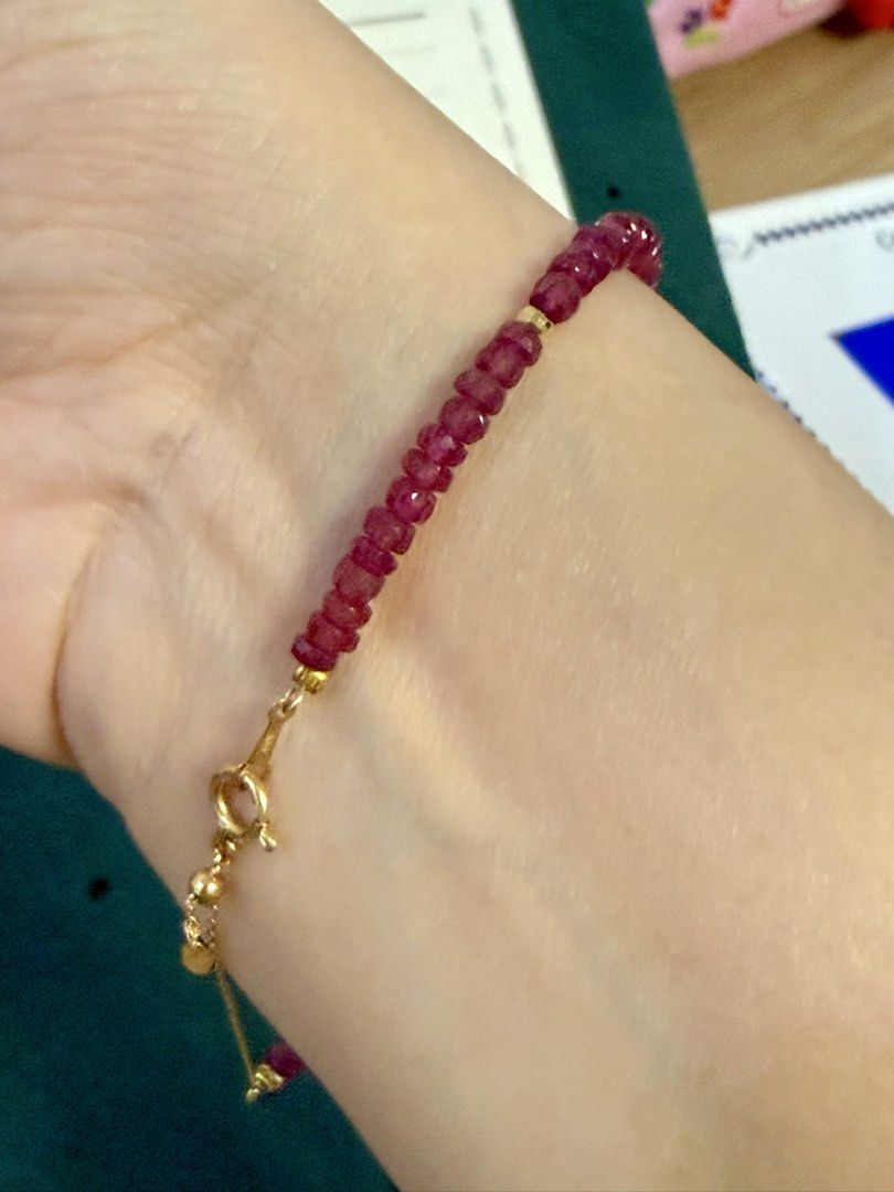 Ruby bracelet adjustable (Category: Bracelets) located in Santa Rosa. Submitted by bumfinds (Listing ID 1456708306, Image 3). Description: Natural rubies K18 yg Adjustable With gem certificate .