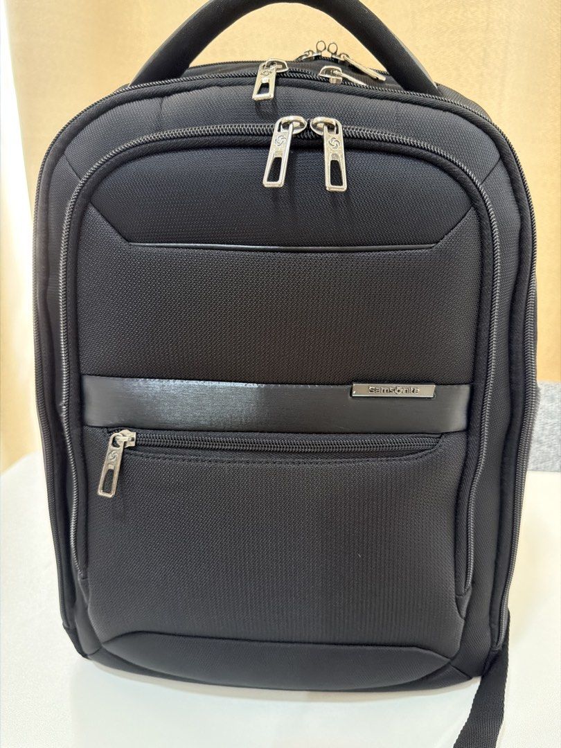 Samsonite backpack (Category: Backpacks) located in Singapore. Submitted by sekysi (Listing ID 1456620601, Image 1). Description: .