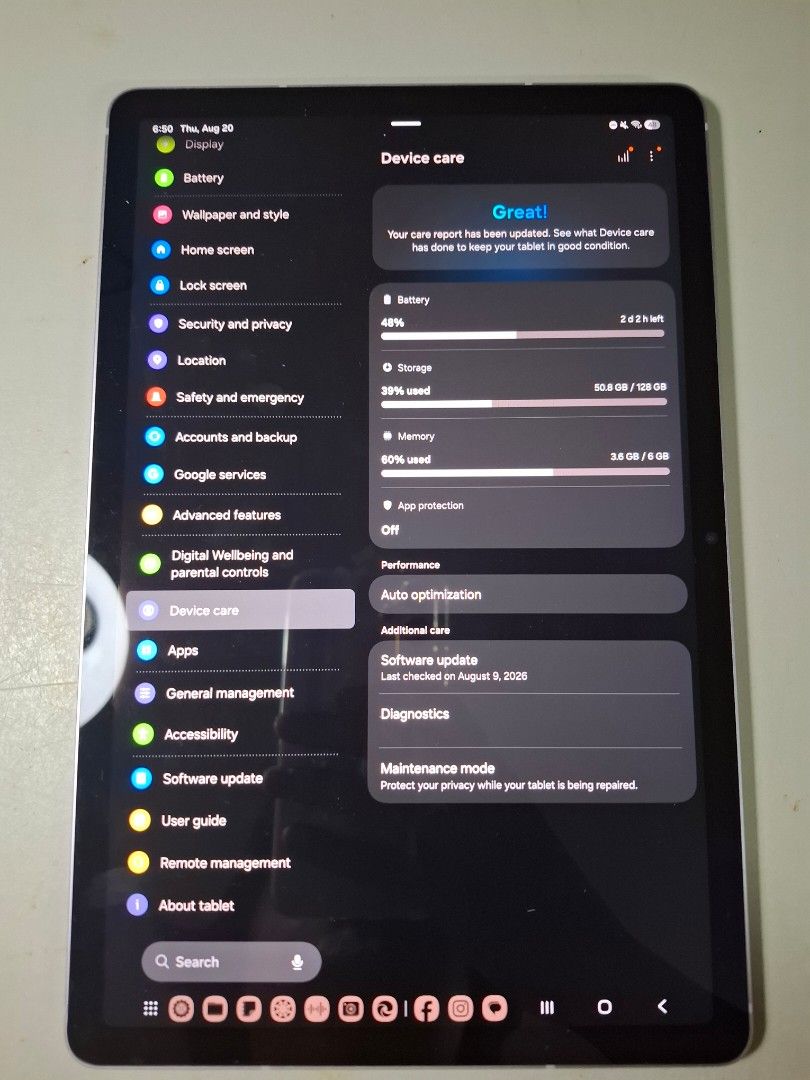 SAMSUNG GALAXY TAB S9 FE 128 GB (Category: Android) located in Manila. Submitted by nicholasm87510 (Listing ID 1456714686, Image 3). Description: Samsung Galaxy Tab S9 FE 128 GB Storage 6 GB Memory 8000 mAh Batteey Lavender S-pen included Box Included Plastic case for free No permanent marks, no scratches, no blemishes.