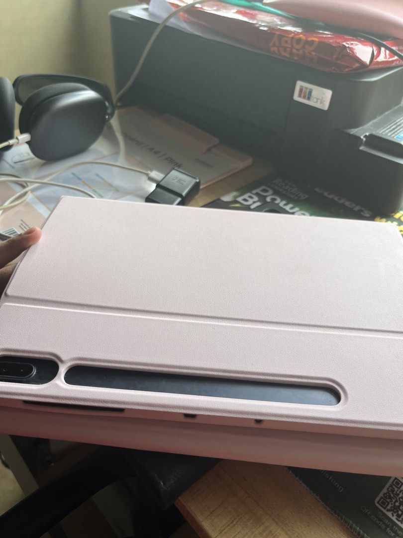 SAMSUNG TABLETS BUNDLE (Category: Android) located in Quezon City. Submitted by phampreloved (Listing ID 1456750689, Image 2). Description: TAKE ALL FOR 14k ‼️ Message me if individually 📍QC NEAR ROBINSONS MAGNOLIA.