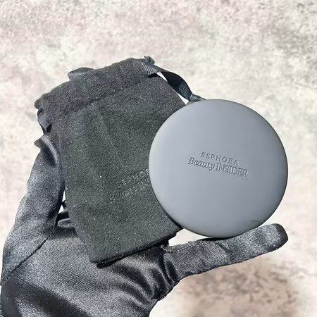 Sephora Beauty Insider Compact Mirror with Pouch (Category: Makeup) located in Mandaluyong City. Submitted by hltabunda (Listing ID 1456725071, Image 1). Description: - Authentic Sephora Beauty Insider compact mirror - Includes a soft black pouch Sephora Beauty Insider Compact Mirror • 20 slots – Php 400 only.