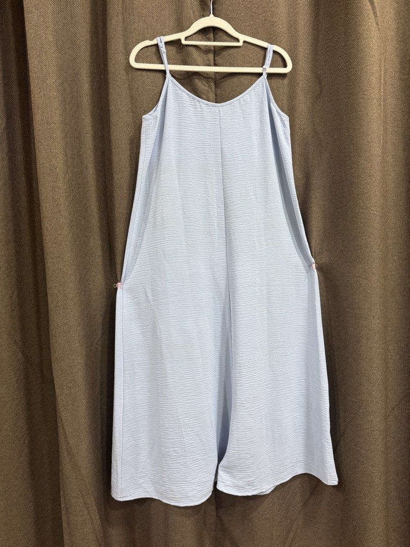 SHEIN Light Blue Textured Spaghetti Strap DRESS Size M (Category: Dresses) located in Guiguinto. Submitted by thehiddenwardrobe (Listing ID 1456732595, Image 2). Description: - Light blue jumpsuit from SHEIN - Textured fabric - Spaghetti straps - Side pockets - Size M - Made in China - Ideal for casual wear.