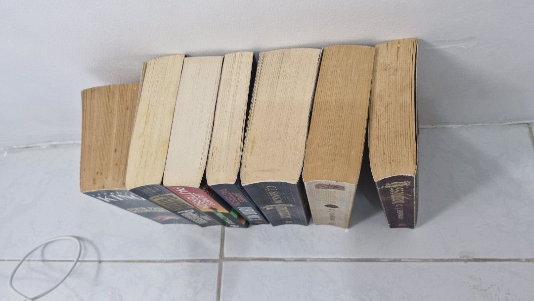 Stephen King, James Patterson, C.J. Sansom Books Bundle (Category: Storybooks) located in Paranaque City. Submitted by maicasdeclutter (Listing ID 1456612261, Image 3). Description: - Bundle of 7 books - Includes Stephen King's 'Four Past Midnight' - Features James Patterson's 'Private Vegas', 'Private', and 'Juror No. 3' - Also includes C.J. Sansom's 'Lamentation', 'Sovereign', and 'Dissolution' - Perfect for crime and thriller enthusiasts - Ple