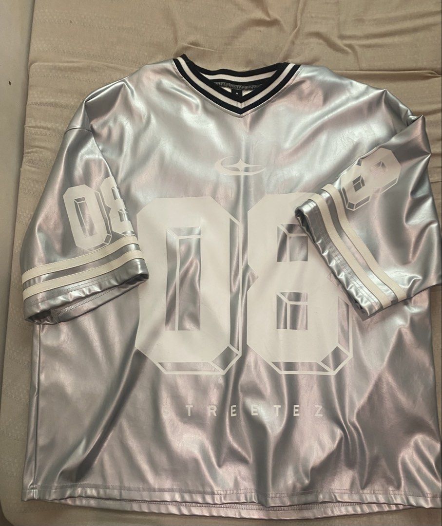 Street EZ Leather Oversized Jersey (Category: Sets & Coordinates) located in Malolos. Submitted by freestorm_35f01a (Listing ID 1456606774, Image 1). Description: Oversized.