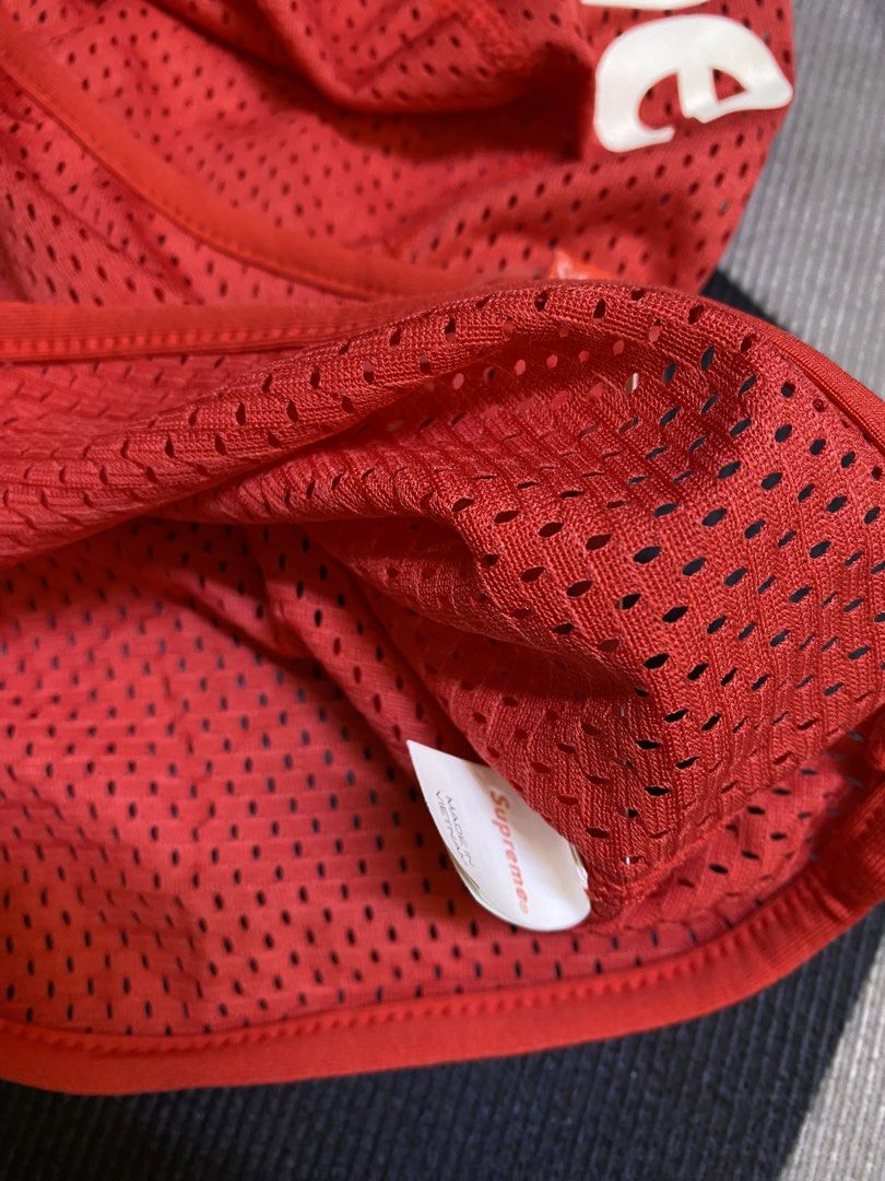 SUPREME SKI MASK GLOW IN THE DARK (Category: Activewear) located in Quezon City. Submitted by 2much_earl (Listing ID 1456619246, Image 2). Description: SUPREME SKI MASK GLOW IN THE DARK BLACK & RED AVAILABLE COLOR PRICE 649 NOVALICHES QC LOCATION.