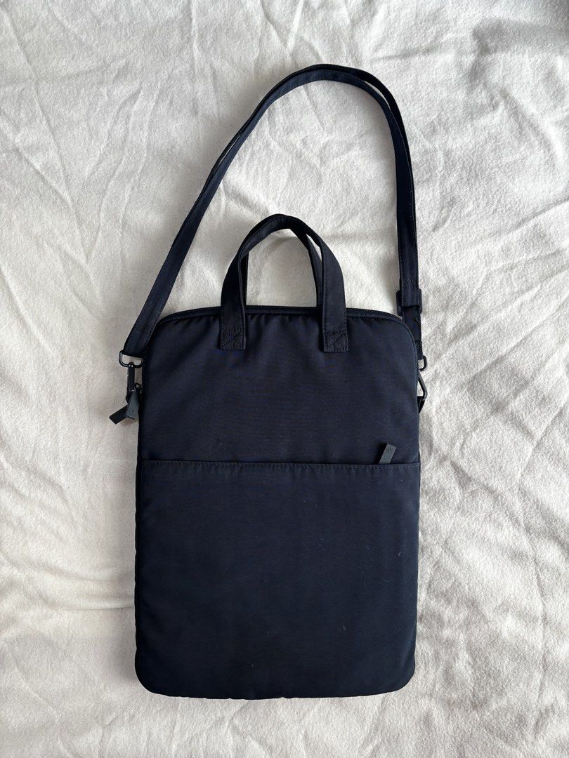The Paper Bunny Utility Laptop Bag 15” (Category: Laptop Bags & Sleeves) located in Batangas. Submitted by evanjelly (Listing ID 1456665168, Image 2). Description: Lightly used, needs cleaning Slight chipping in hardware (see pic) Retail price is P3600 📍 Lipa, Batangas.