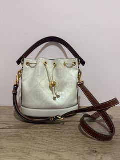 （分類：）位於 。 由 vilui 提交（商品編號 1456739450，圖片 1）。簡介： 。