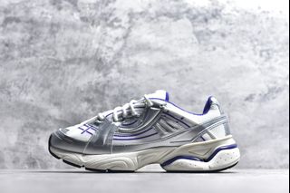 (Category: ) located in . Submitted by Outlet.Sneakers (Listing ID 1456687081, Image 1). Description: .