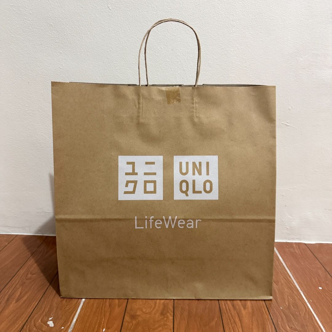 Uniqlo XL Paper Bags (Category: Other Stationery & Craft) located in Manila. Submitted by destashedmnl (Listing ID 1456749339, Image 1). Description: 💫 FREE SHIPPING WITHIN METRO MANILA 💫 (₱500 & up worth of purchase via J&T) ✨ Size & Stock: XL - 2 (15 php each) 🩶 Message me for more info/photos. 😊 🩶 MOP: BDO/BPI/GCASH/GOTYME 🩶 MOD: -Lalamove (Same Day Delivery: Metro Manila and nearby provinces) -J&T ; starts at ₱50 sf (Metro Manila/Provin