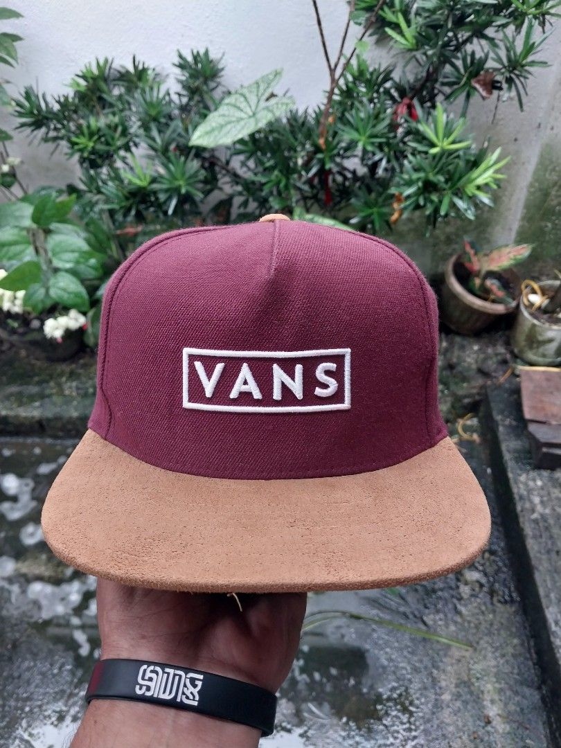 Vans Snapback Cap Burgundy Suede (Category: Caps & Hats) located in Sorsogon. Submitted by Gthrift420 (Listing ID 1456607944, Image 1). Description: - Burgundy Vans snapback cap - Features a suede brim - Adjustable snap closure at the back - Made in Bangladesh - Please check photos for condition details.