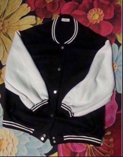 (Category: ) located in . Submitted by ameerikhwann (Listing ID 1456732381, Image 1). Description: .