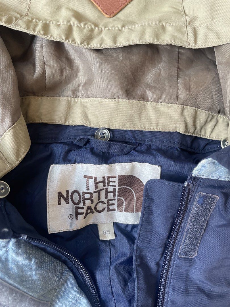 vintage The North Face long mountain parka jacket (Category: Coats, Jackets and Outerwear) located in Zamboanga. Submitted by guthens (Listing ID 1456746859, Image 2). Description: vintage The North Face long mountain parka jacket Condition- excellent Size- Large Issue- none Color rate- 9.5/10 Length- 32 Width- 20.