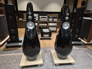 Speaker Collection item 3