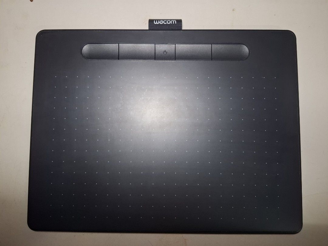 Wacom Intuos Creative Pen Tablet Bluetooth (Medium) (Category: Other Accessories) located in Manila. Submitted by nicholasm87510 (Listing ID 1456715172, Image 3). Description: Wacom Intuos drawing tablet bluetooth (medium) - Includes pen and cable - Box included .