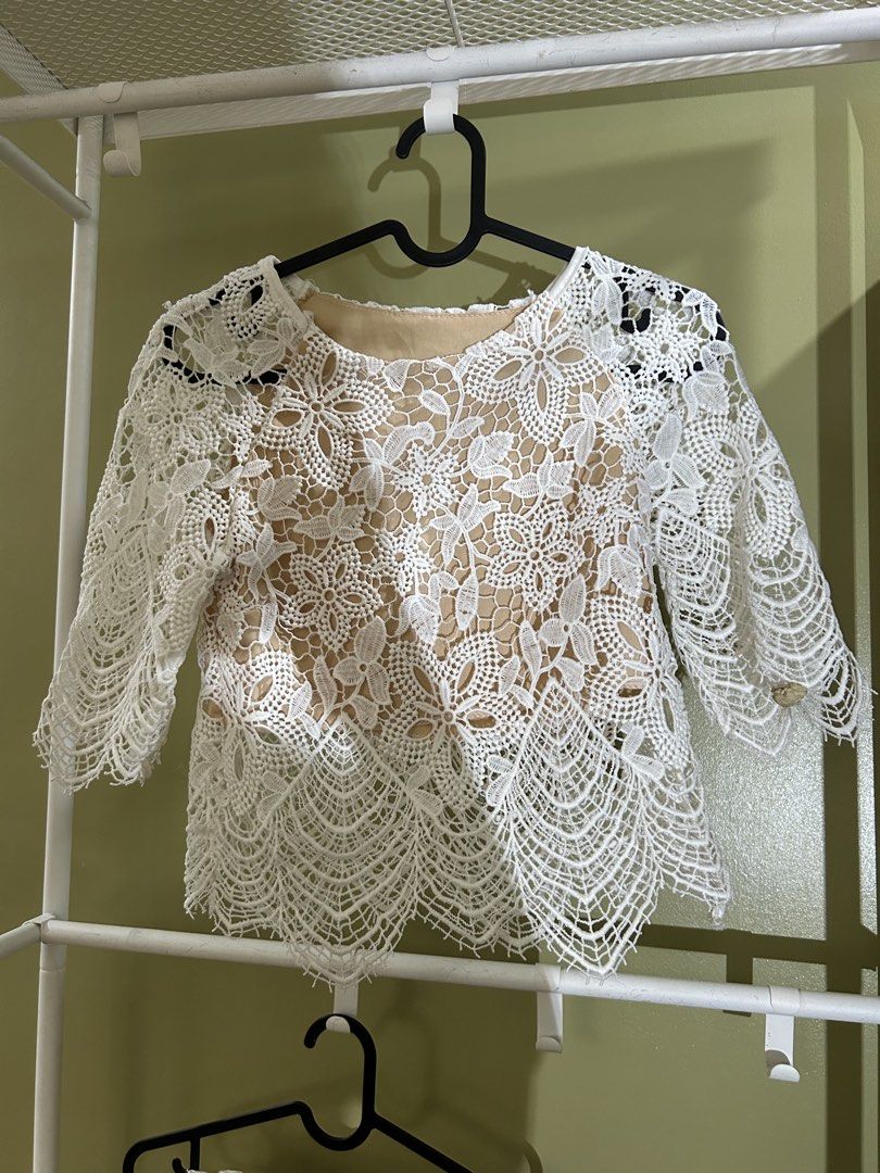 White lace top and skirt coordinates (Category: Sets or Coordinates) located in Quezon City. Submitted by crgggg (Listing ID 1456681581, Image 2). Description: Fits xs-s. This is super cuteee.