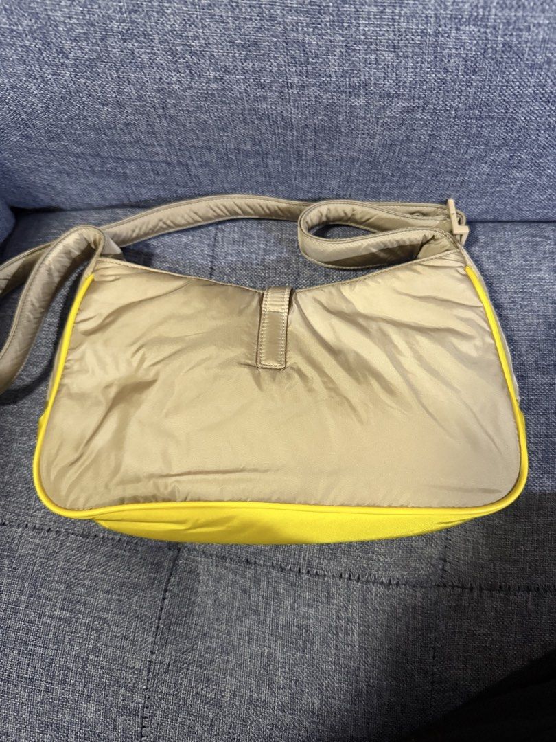 Ysl bag (Category: Luxury Bags & Wallets) located in Las Pinas. Submitted by pattyhere (Listing ID 1456619769, Image 2). Description: .