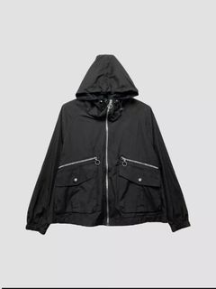 (Category: ) located in . Submitted by wintersummerboutique (Listing ID 1456720107, Image 1). Description: .