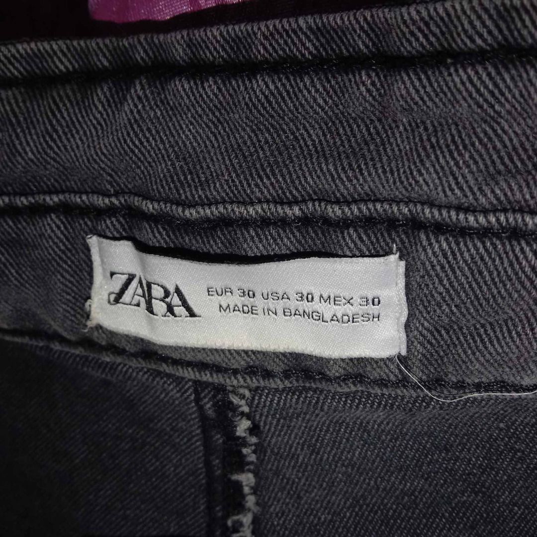 Zara Grey High Waisted Denim Shorts (Category: Shorts) located in Manila. Submitted by annefinity (Listing ID 1456763073, Image 2). Description: 🖤 Grey Wash Denim Mom Shorts 📖 Condition: Preloved, good condition 📜 Defects: Slight fading in the wash color Minor loose thread near pocket seam EU 30 / US 30 (approx. 30" waist) 🛍️ RFS: Doesn't fit; need closet space 💸Payment Method: GCash 📩 DM for inquiries!.