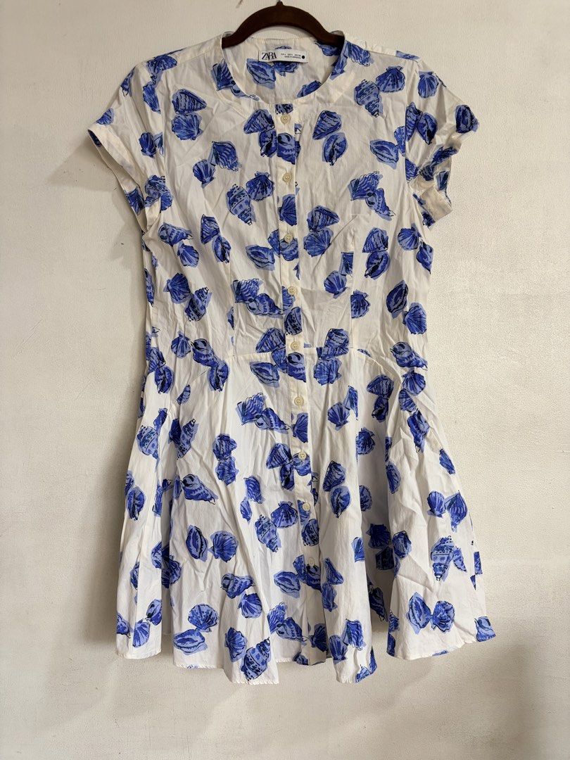 Zara Printed Short Dress (Category: Dresses) located in Malabon City. Submitted by diyenss (Listing ID 1456666015, Image 3). Description: —used once, in good condition —L size, can fit S-M —chest: 18" | length: 34" —no when worn mop: gcash or bdo mod: sdd or gogo xpress loc: malabon city.