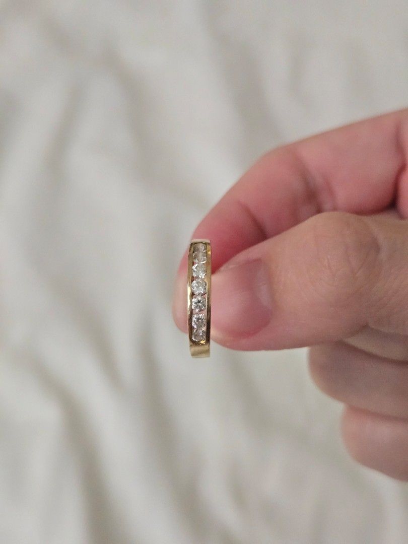 18K Gold Ring w/ Diamonds 2.0g (Pawnable) (Category: Rings) located in Manila. Submitted by helpmedeclutter___ (Listing ID 1456918340, Image 3). Description: - Classic 18K gold band ring - Features small diamonds set all around - Ideal for stacking or wearing on its own - A versatile, timeless piece - 2.0g weight - size US 6.5 / 17mm - Pawnable.