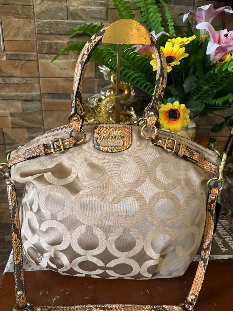 2026-003 Auth Coach Madison Op Art Sateen Python 2way bag (Category: Luxury Bags & Wallets) located in Mandaluyong City. Submitted by d_importer.nrs (Listing ID 1456797087, Image 2). Description: LAST PRICE ALREADY ALL MUST GO model: 18649 authentic / orig coach color: khaki used with sign of wear. detailed photos are posted please inspect carefully. please manage your expectations since the item you are buying is USED. ** strap is ok ** interior
