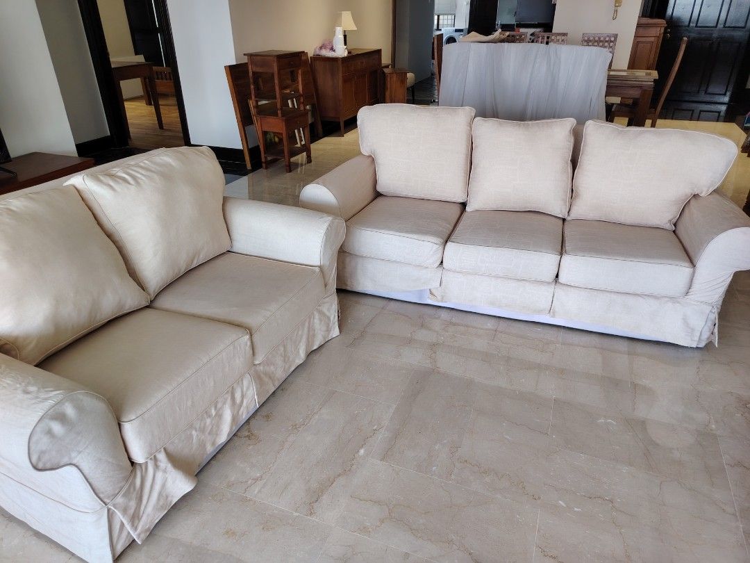 2+3 sofa set (Category: Sofas) located in Kuala Lumpur. Submitted by srproject (Listing ID 1456814539, Image 2). Description: Sofa set 2+3 seaters In good condition Thick and solid cushion Only one set With pillow Cash and carry.