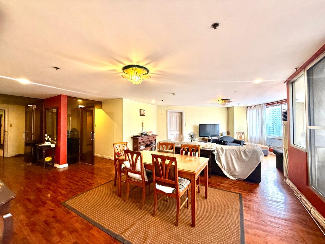 (Category: ) located in . Submitted by carladeeproperties (Listing ID 1456826651, Image 1). Description: .