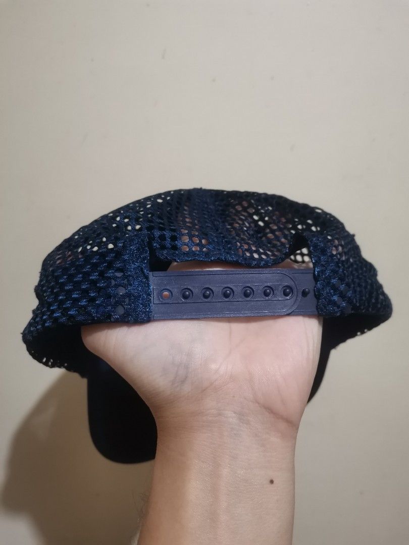 5 peaks trail running cap (Category: Caps & Hats) located in Davao. Submitted by marcio17 (Listing ID 1456916523, Image 3). Description: Excellent Needwash Need Reshaped 450 freeshipping only.