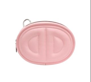 （分類：）位於 。 由 hk_luxury_love 提交（商品編號 1456910881，圖片 1）。簡介： 。