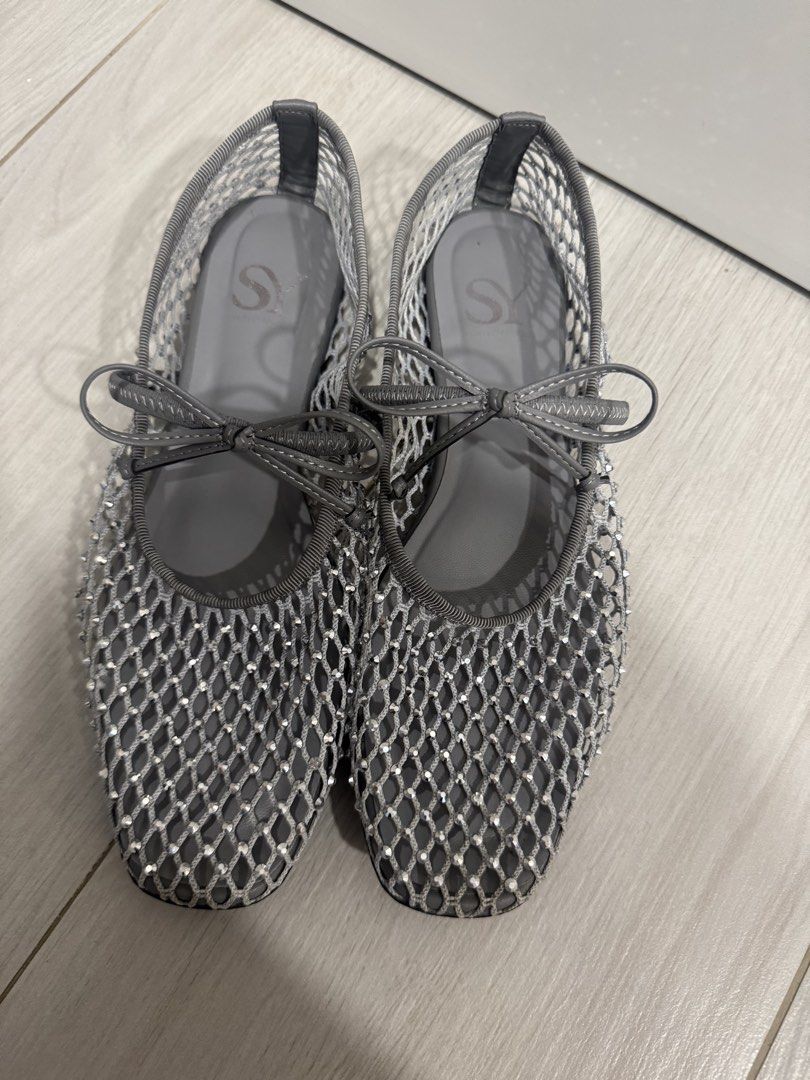 日本 united arrows SY 灰色閃閃網網鞋, 女裝, 鞋, 平底鞋 - Carousell