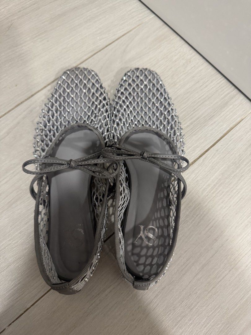 日本 united arrows SY 灰色閃閃網網鞋, 女裝, 鞋, 平底鞋 - Carousell