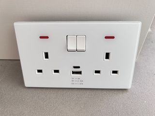 （分類：）位於 。 由 kkkk1234 提交（商品編號 1456920565，圖片 1）。簡介： 。