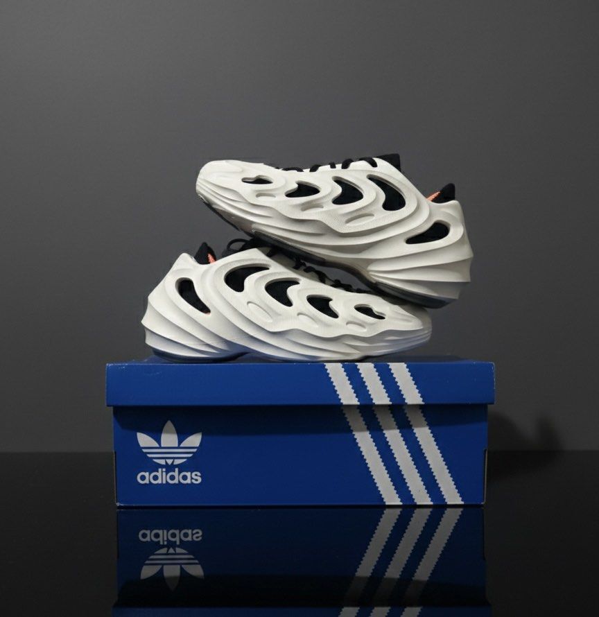 Adidas AdiFOM Q Wonder White Core Black (Category: Sneakers) located in Manila. Submitted by got_loots (Listing ID 1456897224, Image 1). Description: WTS❗️❗️❗️ Authentic Adidas AdiFOM Q Wonder White Core Black BNDS Size:6.5US Mens ₱3,000 Only.