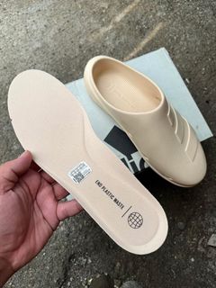 (Category: ) located in . Submitted by eazyshoe (Listing ID 1456887193, Image 1). Description: .